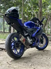 R15 V4 Racing Blue